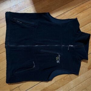 Mountain Hardwear Black Logo Fleece Vest